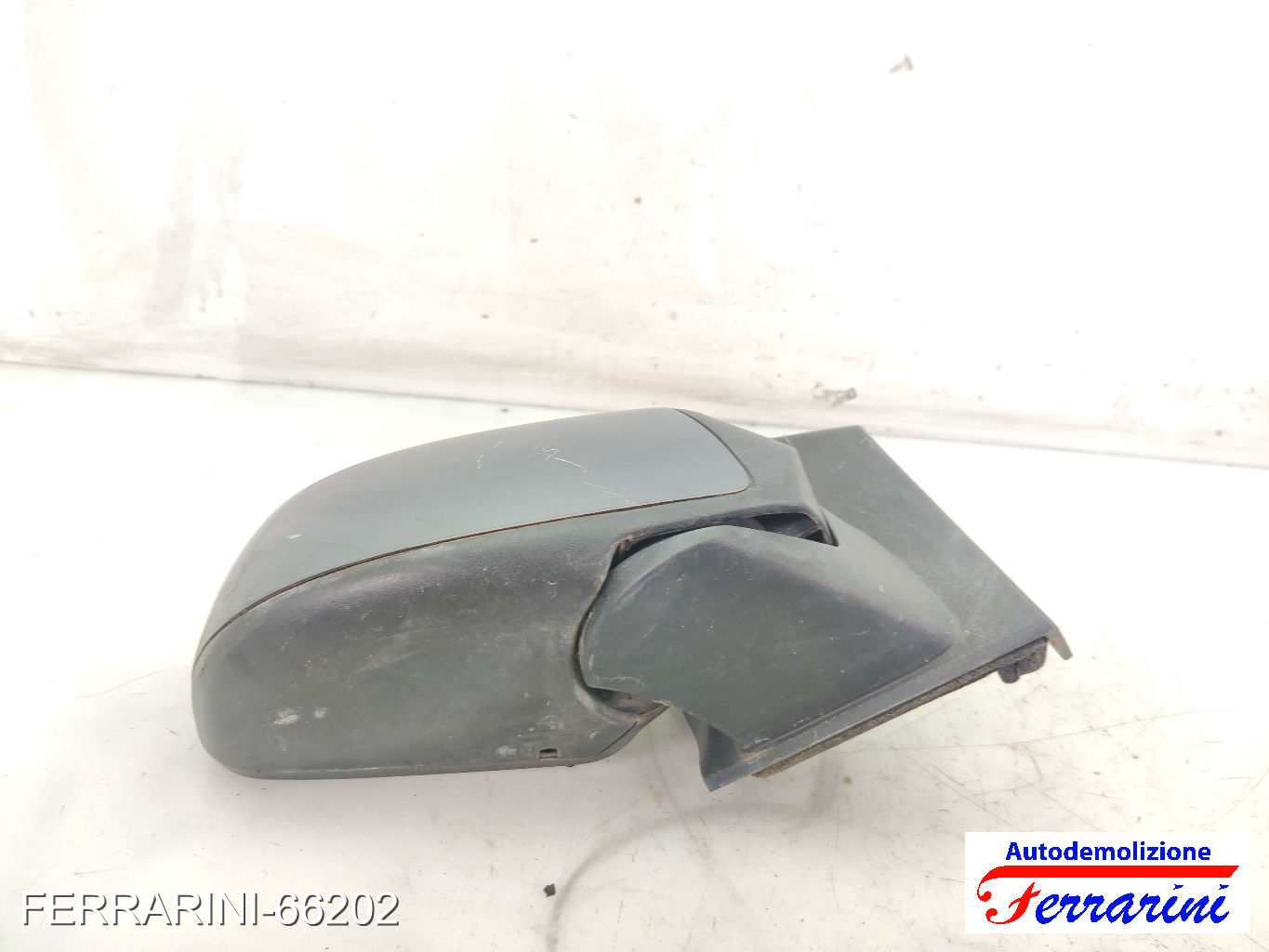 Specchietto Laterale FORD FIESTA 5 JD, JH 2001-2008 destro, dx