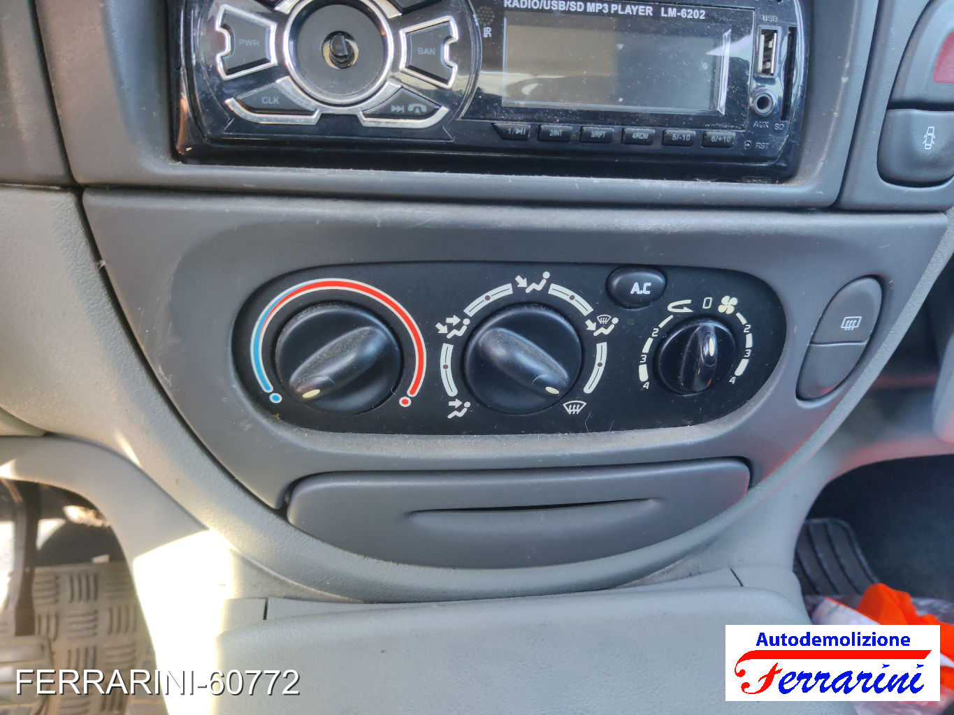 Renault Megane Scenic JA0/1 1.9 DTI 98CV 1997-1999