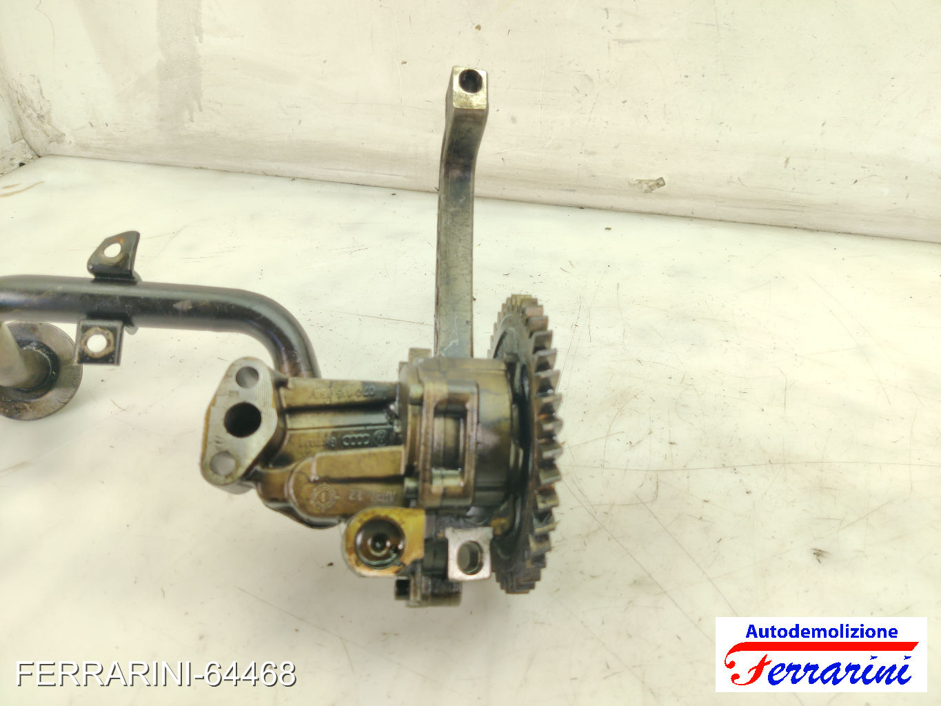 Pompa Olio Motore VW TOUAREG 7L6, 7L7, 7LA 2.5 R5 TDI 2003-2010 070115105A