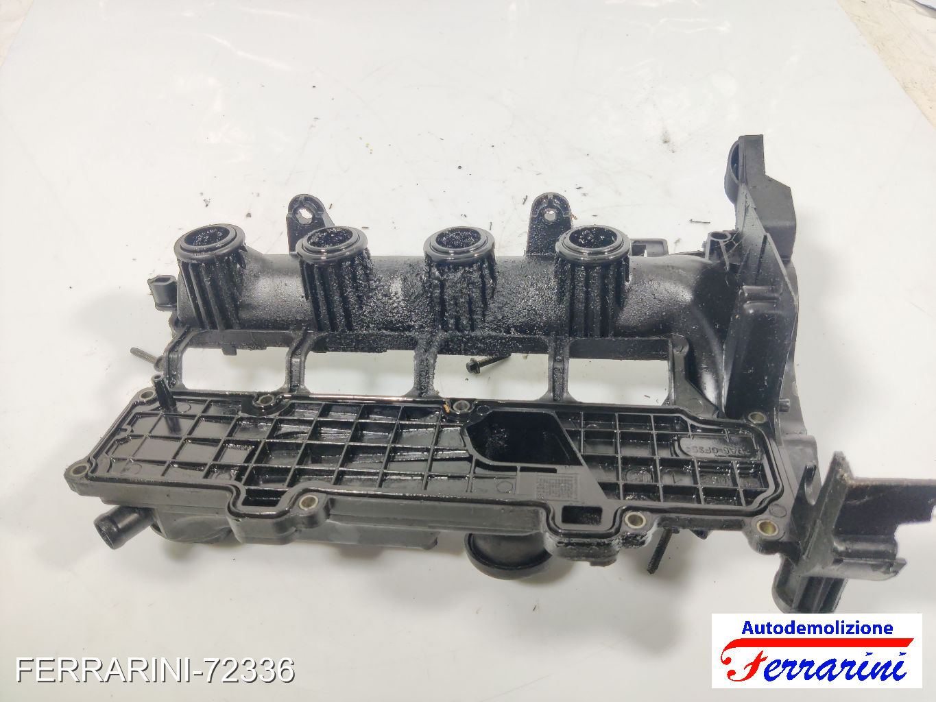 F6JB Coperchio Punterie Valvole FORD FIESTA 5 JD, JH 1.4 TDCI 2001-2008 1508414 7
