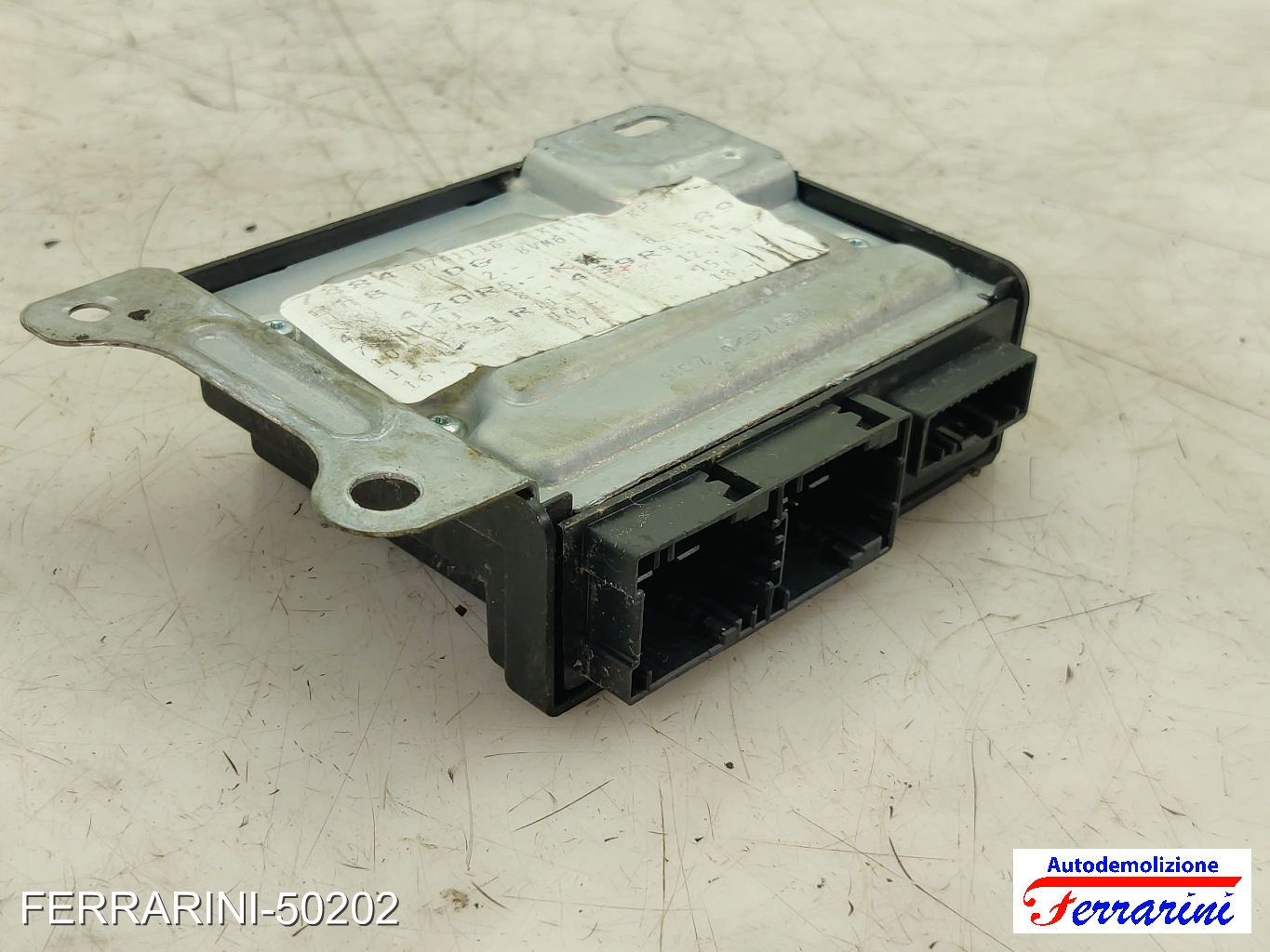RENAULT MEGANE 4 B9A M N 1.5 DCI 110 2015-2023 631475100A, 985108011R