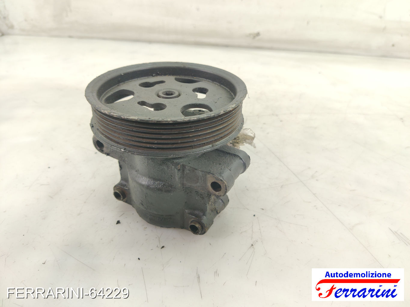 Pompa Servosterzo FORD FIESTA 5 JD, JH 1.4 16V 2001-2008 1062489, 1416165