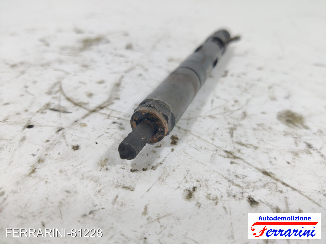 Iniettore NISSAN MICRA 3 K12 1.5 DCI 2003-2010 8200240244, 0906D120F54, 15DOBOA
