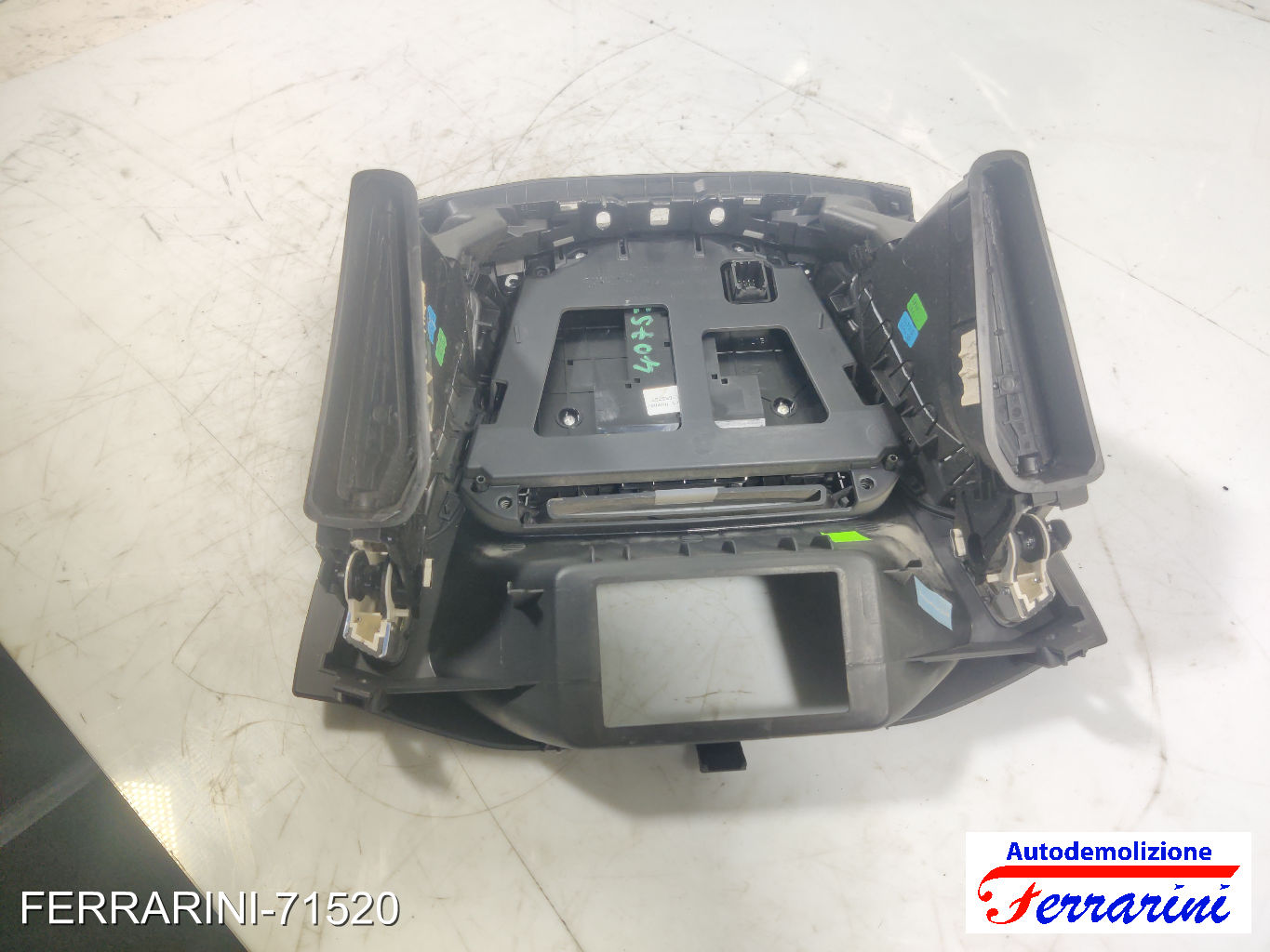 tasteira radio consolle centrale FORD FOCUS 3 TURNIER 2010-2023 BM5T18K811SA