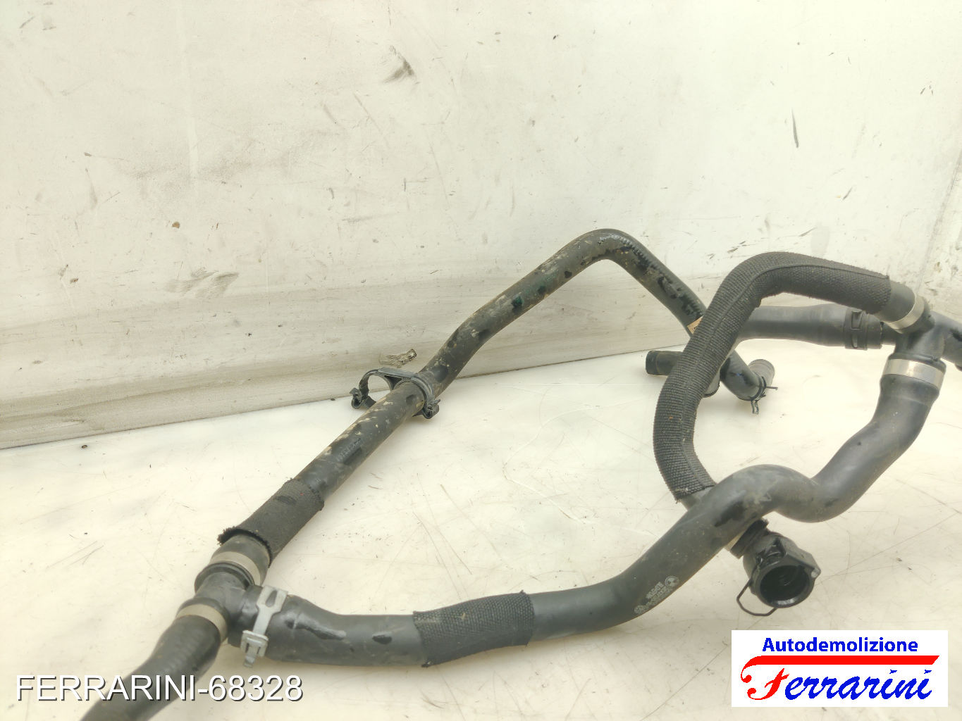 tubo acqua motore B47C20A BMW X1 F48 SDRIVE 18D 2015-2023 17128519877 10