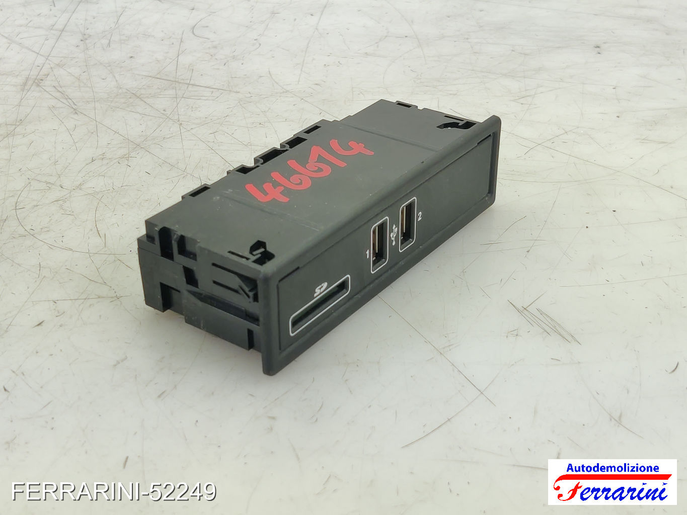 spina presa USB SD card MERCEDES CLASSE C S205 2015-2018 6