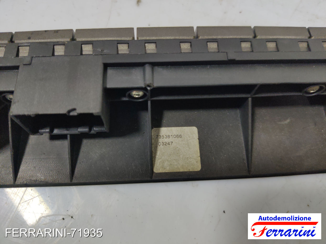 LANCIA YPSILON 843 2003-2011 centrale, cent 735361066, 03247