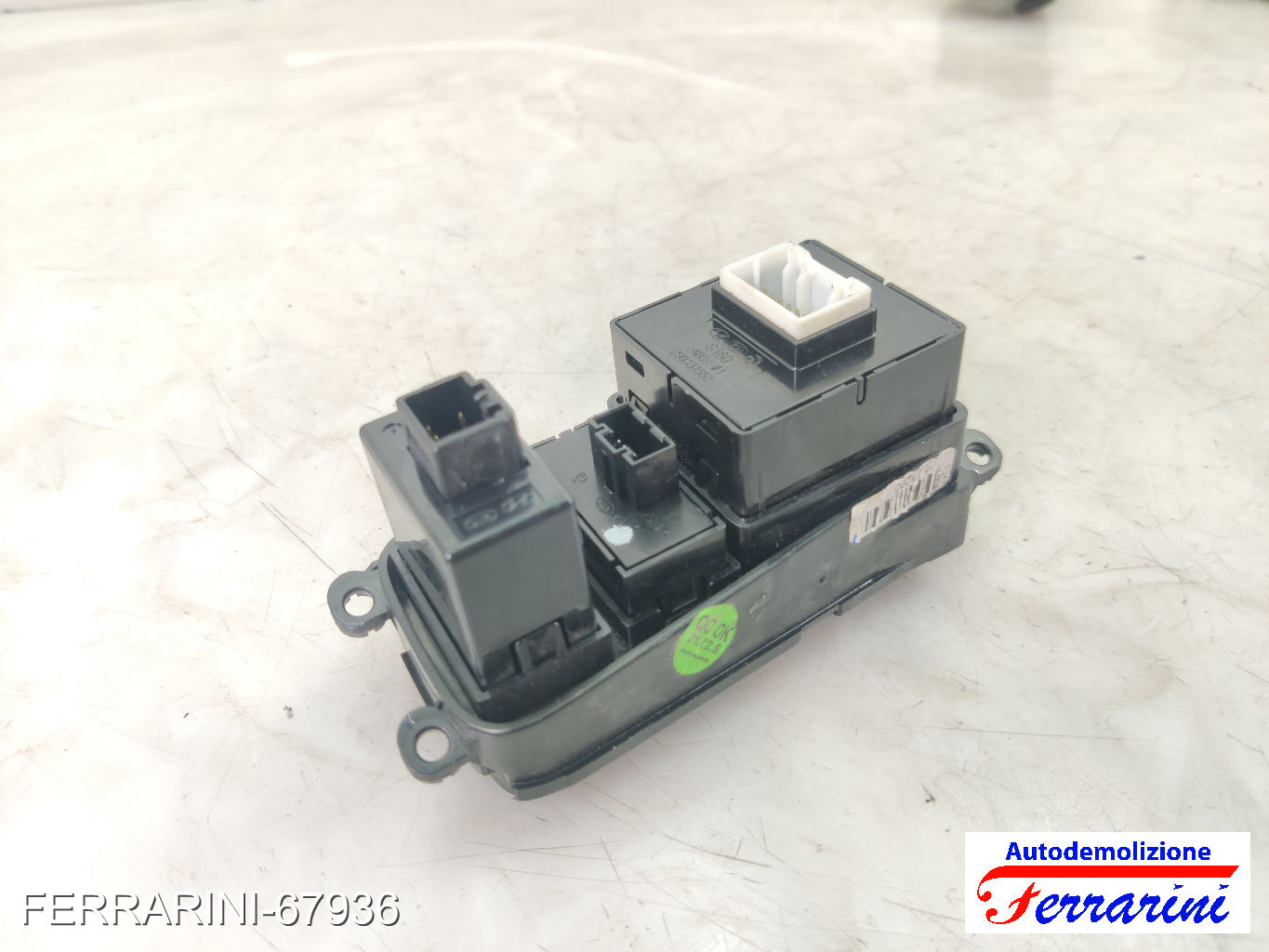interruttore altezza fari comandi HYUNDAI I10 BA, IA 2013-2023 93700B9000