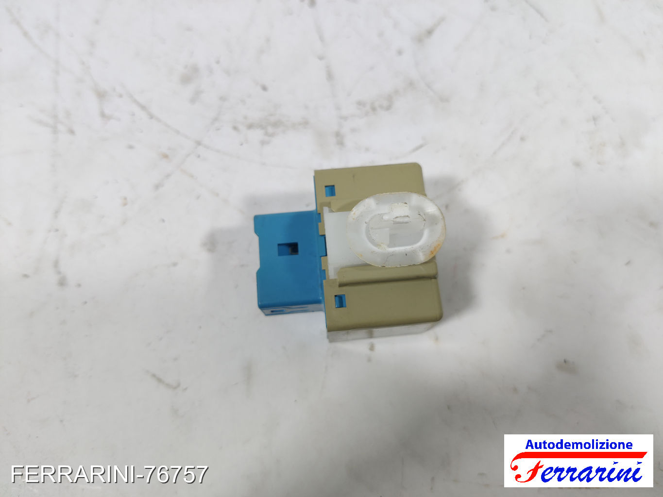Relè intermittenza frecce TOYOTA IQ J1 1.0 2009-2015 8198046010, 0665005531