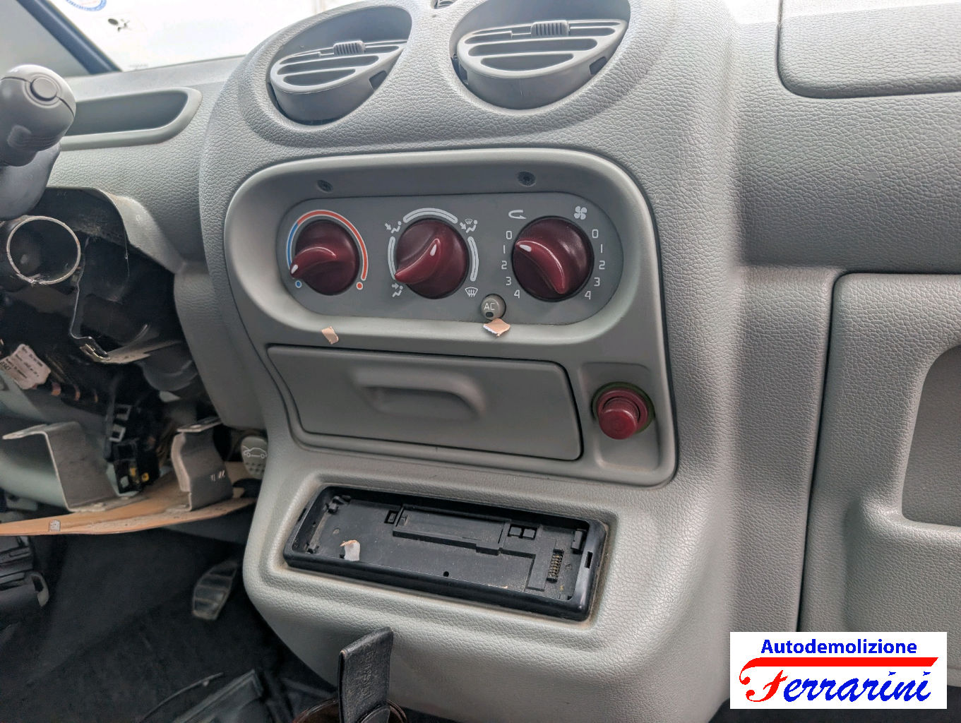 Renault Twingo 1 C06 1.2 58CV 1996-2007