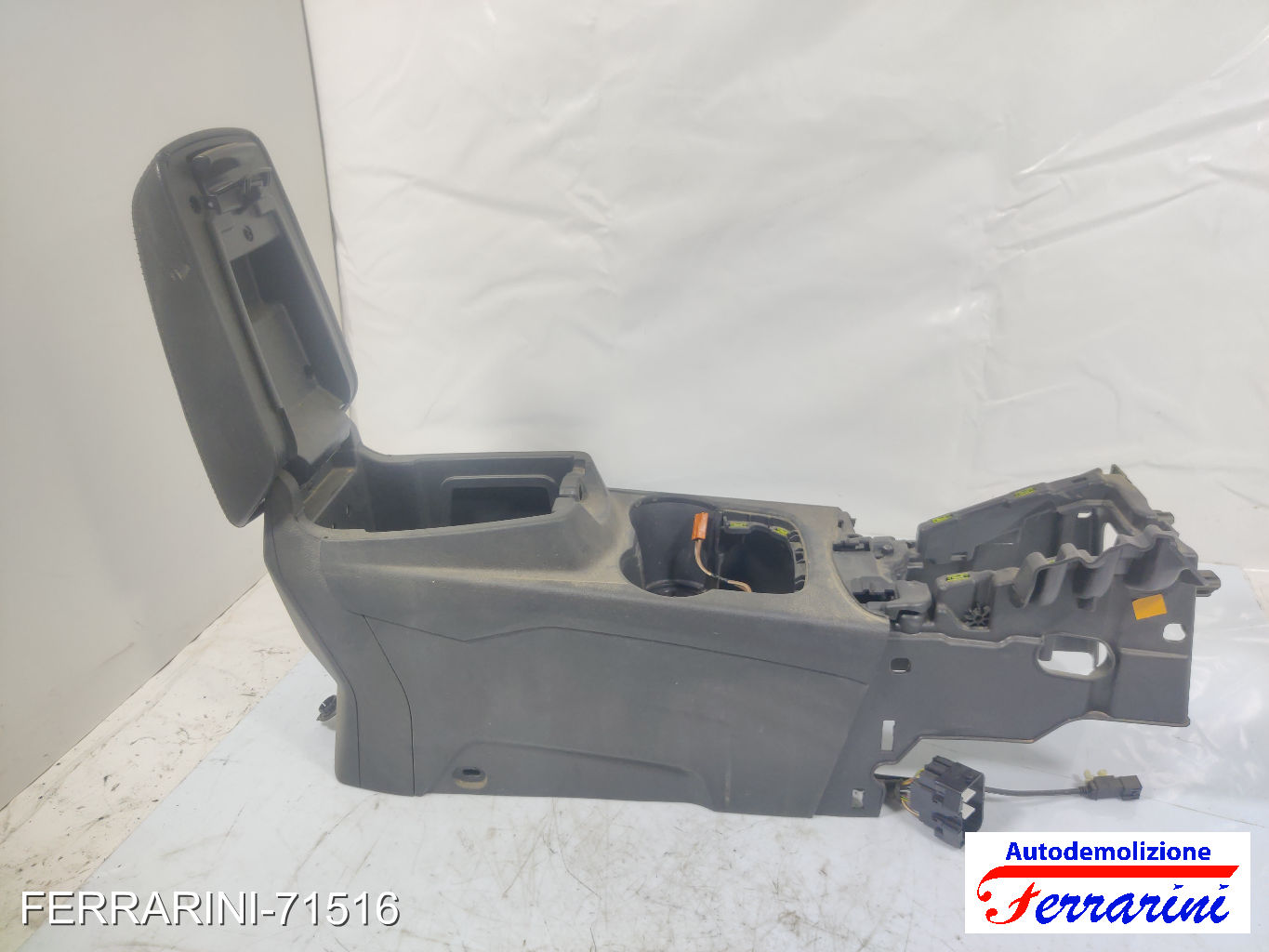 Portabicchieri FORD FOCUS 3 TURNIER 2010-2023