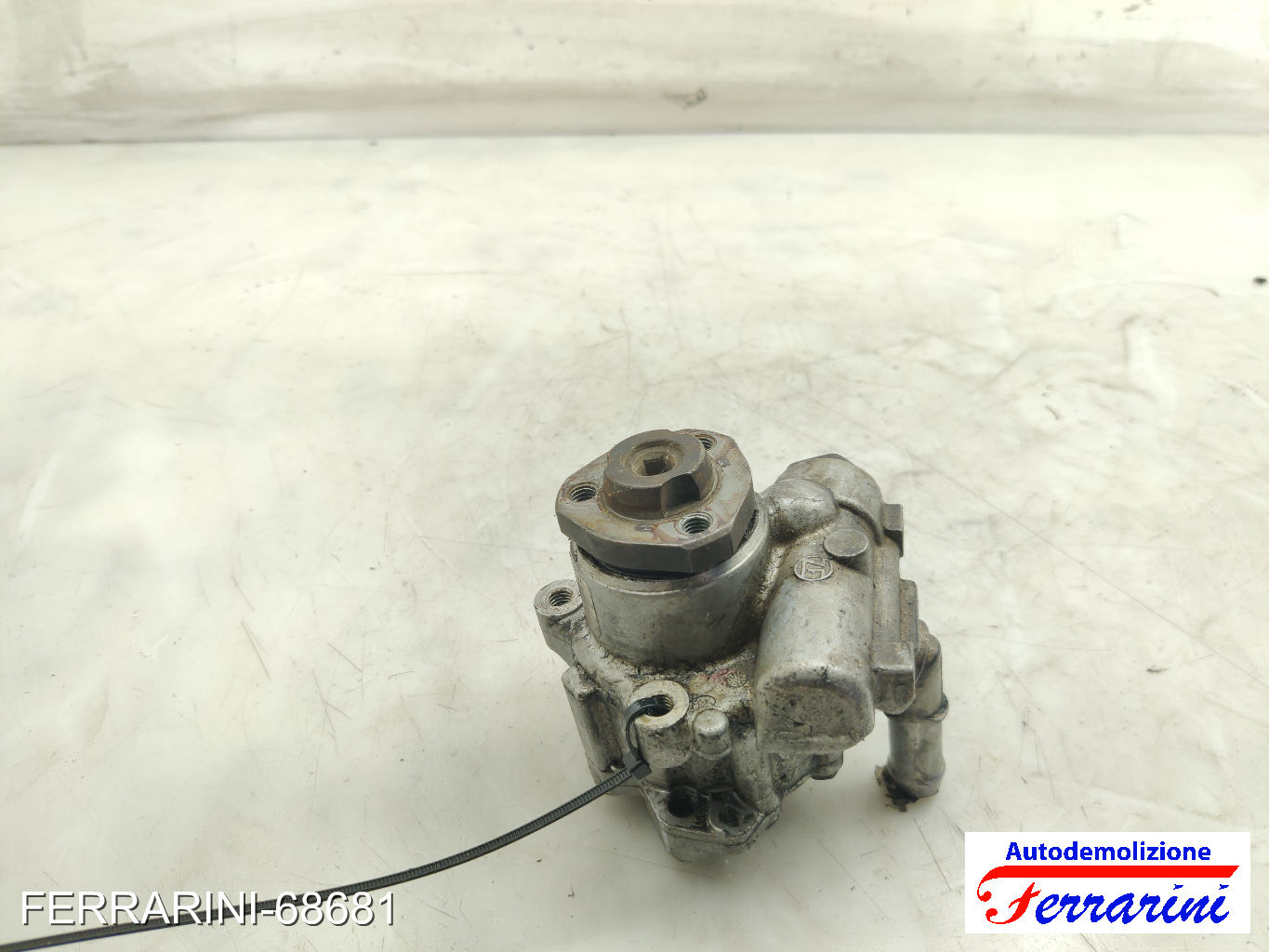 Pompa Servosterzo VW GOLF 4 1J1 1.6 1997-2004 8N0145154A, 7690955107 8