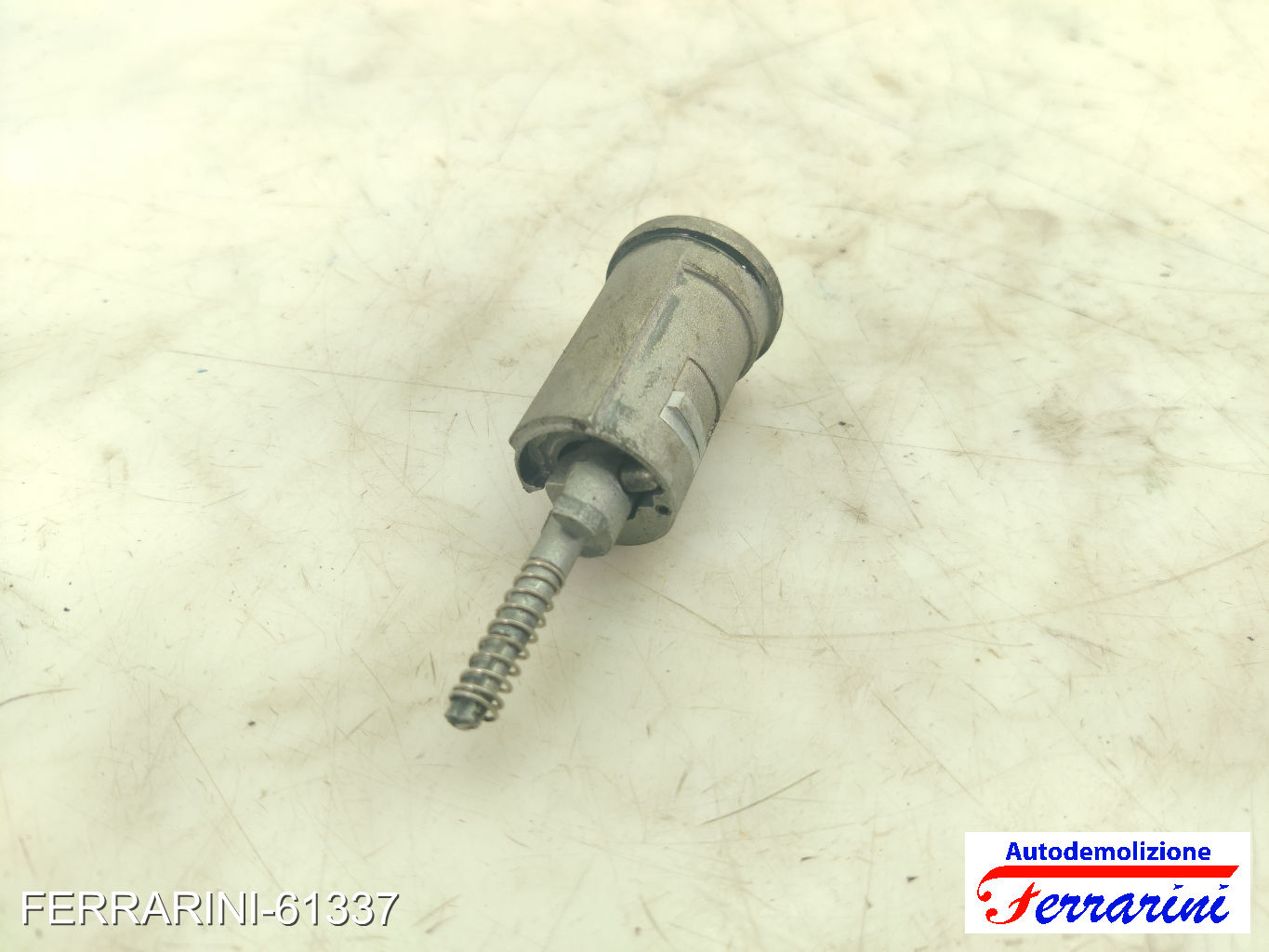 Frutto Serratura Sportello OPEL CORSA B S93 1993-2000 Sinistra 9115863, 913652