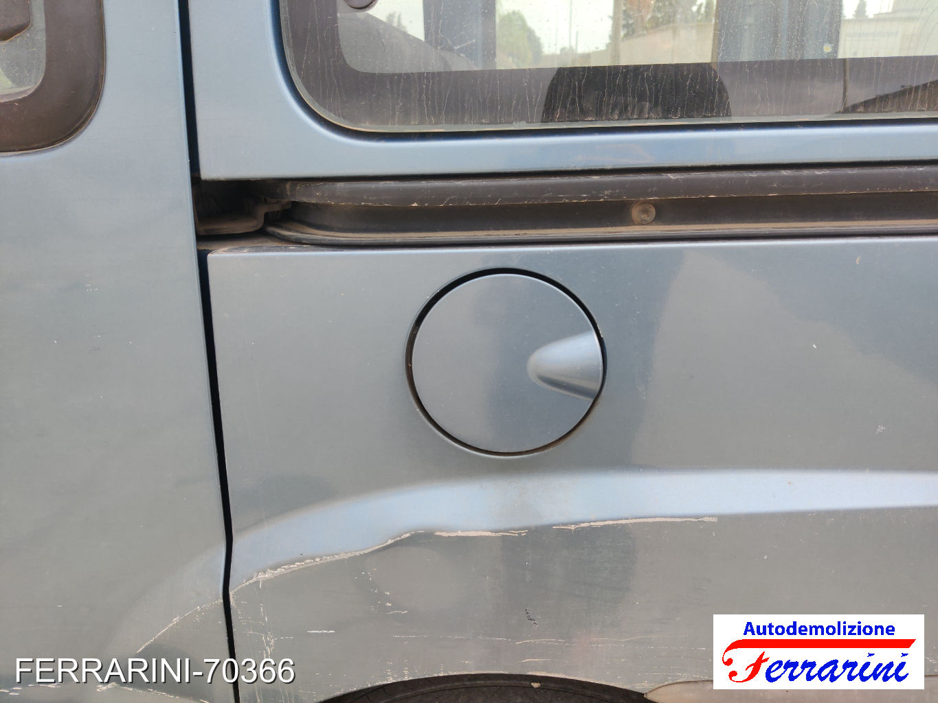 Sportellino Carburante