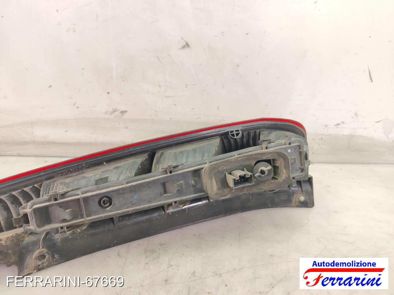 Fanalino Stop Posteriore FORD FIESTA 5 JD, JH 2002-2008 sinistro, sx, posteriore 13