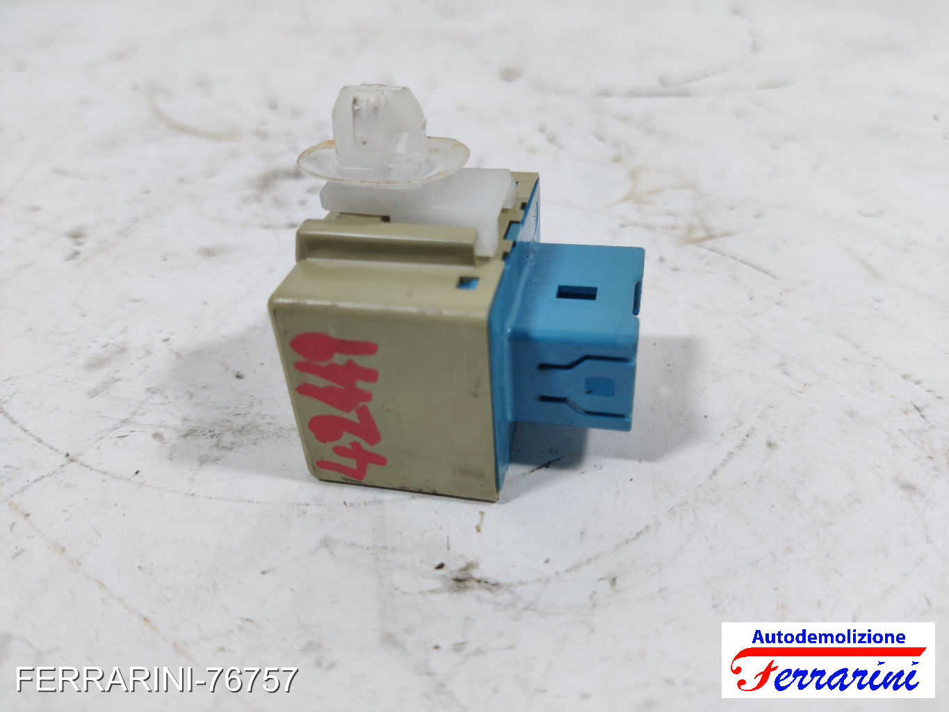 Relè intermittenza frecce TOYOTA IQ J1 1.0 2009-2015 8198046010, 0665005531