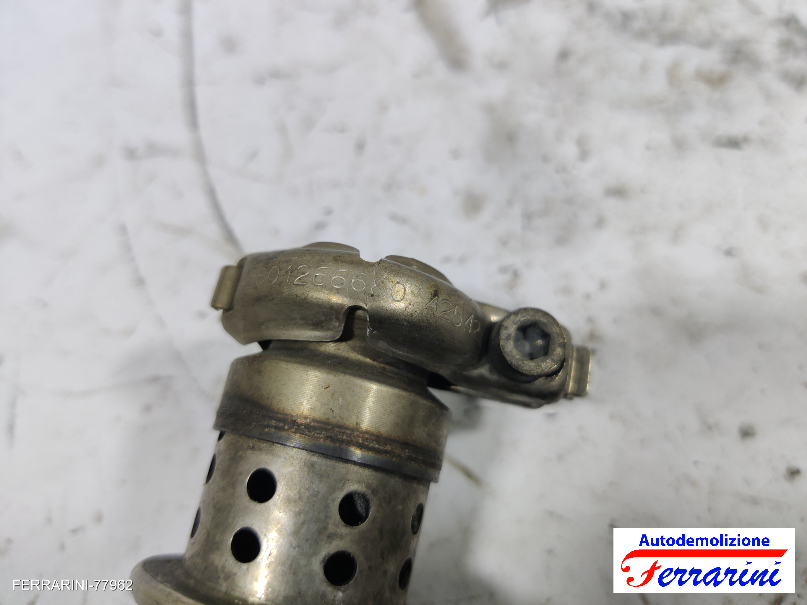 Iniettore PEUGEOT 308 2 L3, LB, LH, LP, LW 1.6 HDI 2013-2021 9802763880, 42542 8
