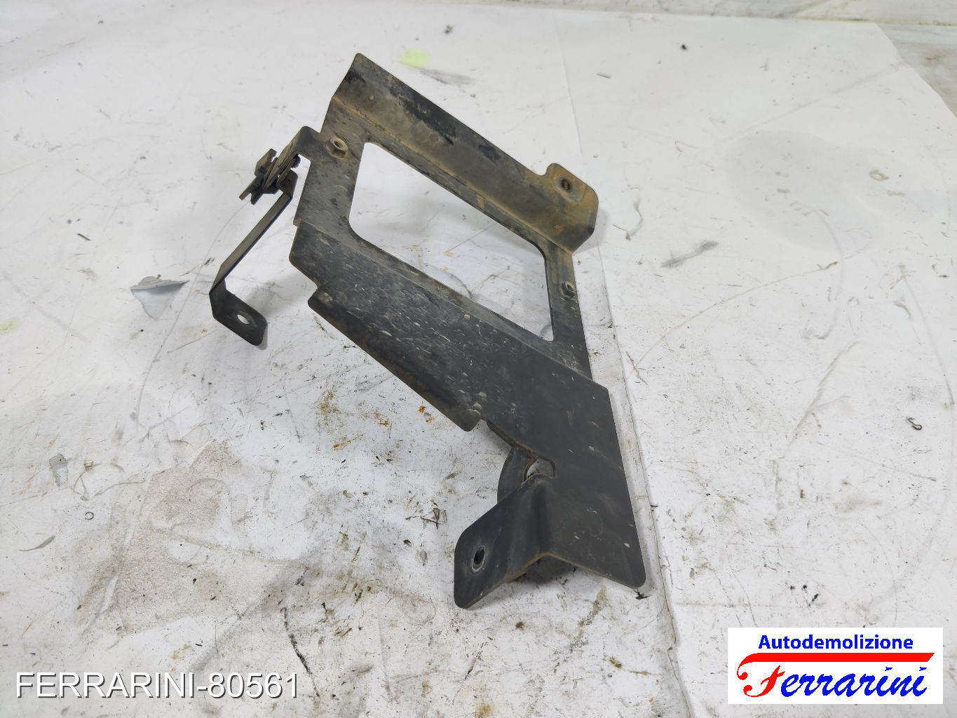 Supporto centralina motore LANCIA YPSILON 843 1.4 LPG 2010-2011 55203464