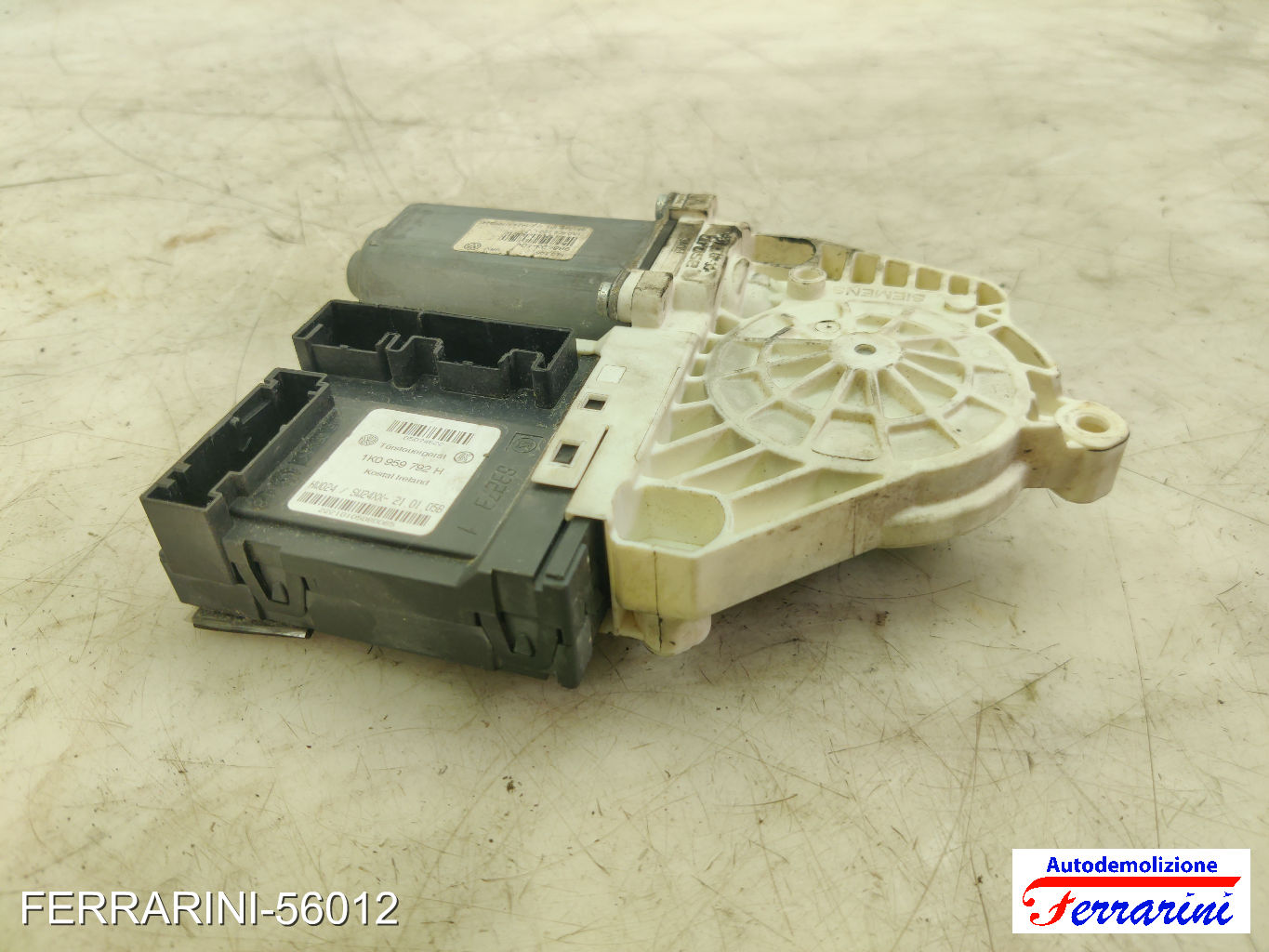 Alzavetro VW GOLF 5 1K1 2003-2008 destro, dx, frontale, anteriore 1K0959792H