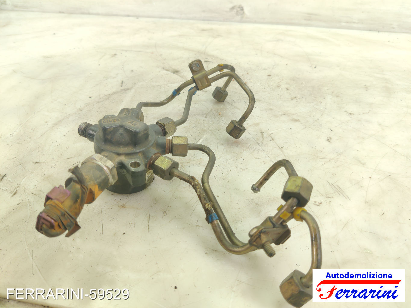 Distributore Iniettori FORD FOCUS DAW, DBW 1.8 TDCI 2001-2004 1334946