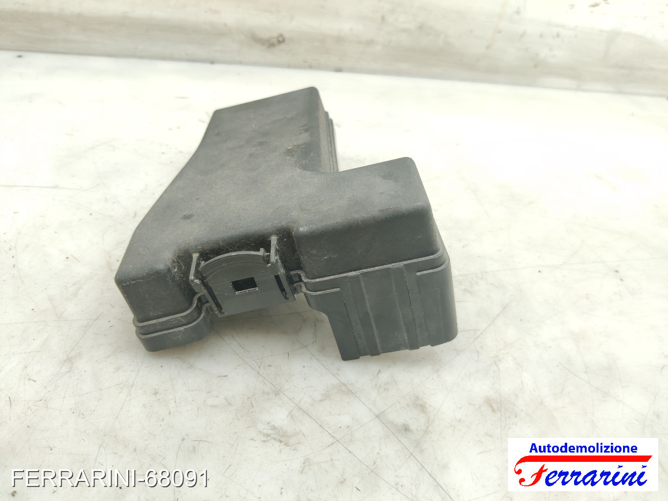 coperchio fusibili anteriore HYUNDAI I10 BA, IA 1.0 2013-2023 91950B4422, 40102