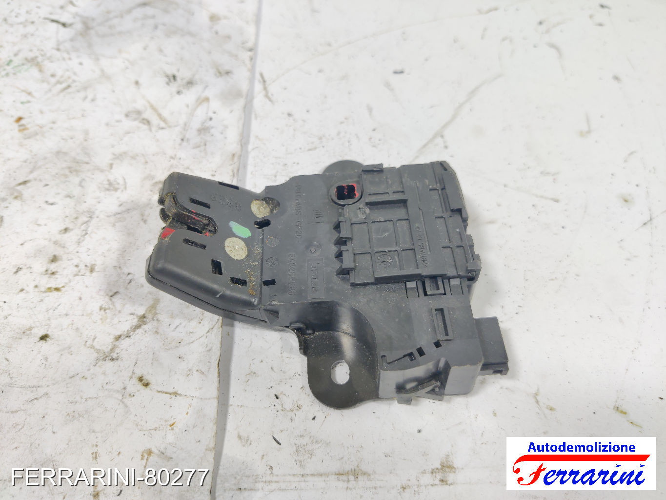 Chiusura Serratura Portellone OPEL INSIGNIA A G09 2008-2017 13501988 8