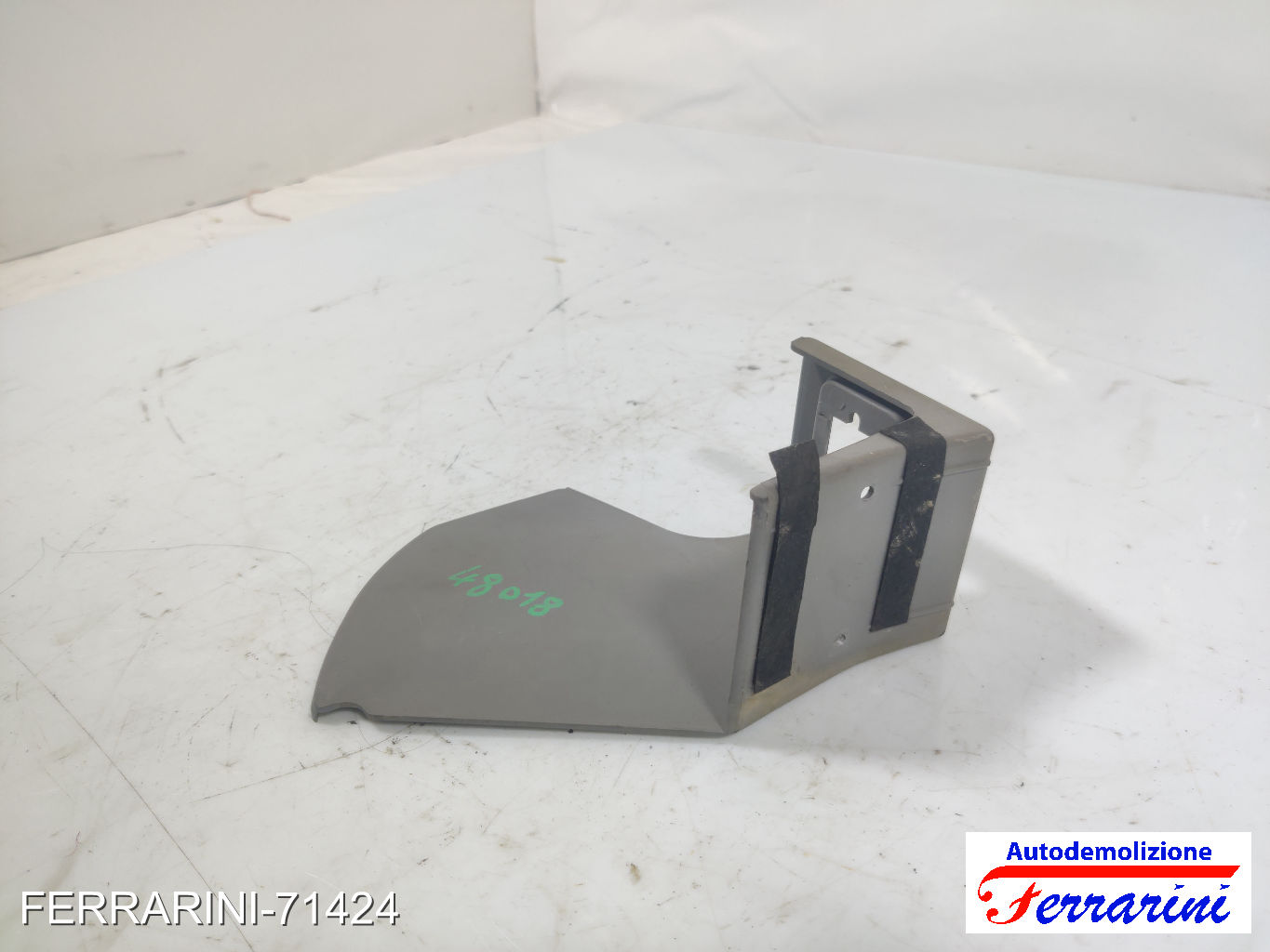 laterale plancia con foro regolatore altezza fari FIAT PANDA 141 1992-1996