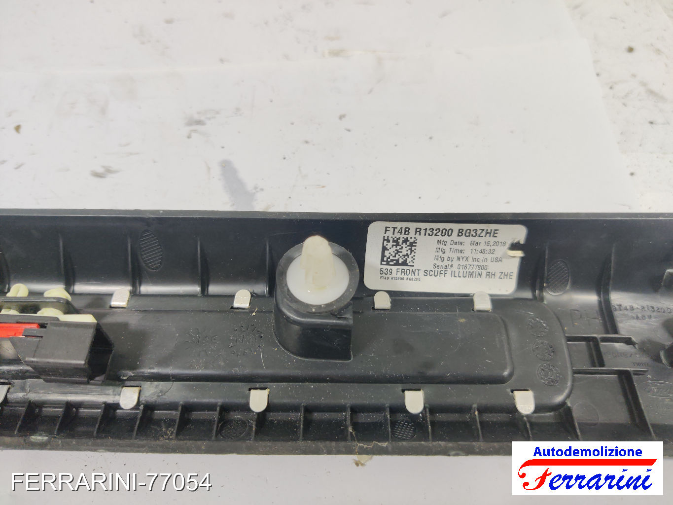Battitacco FORD EDGE 2015-2018 Frontale Destra GT48R13200, TAD447, T10117