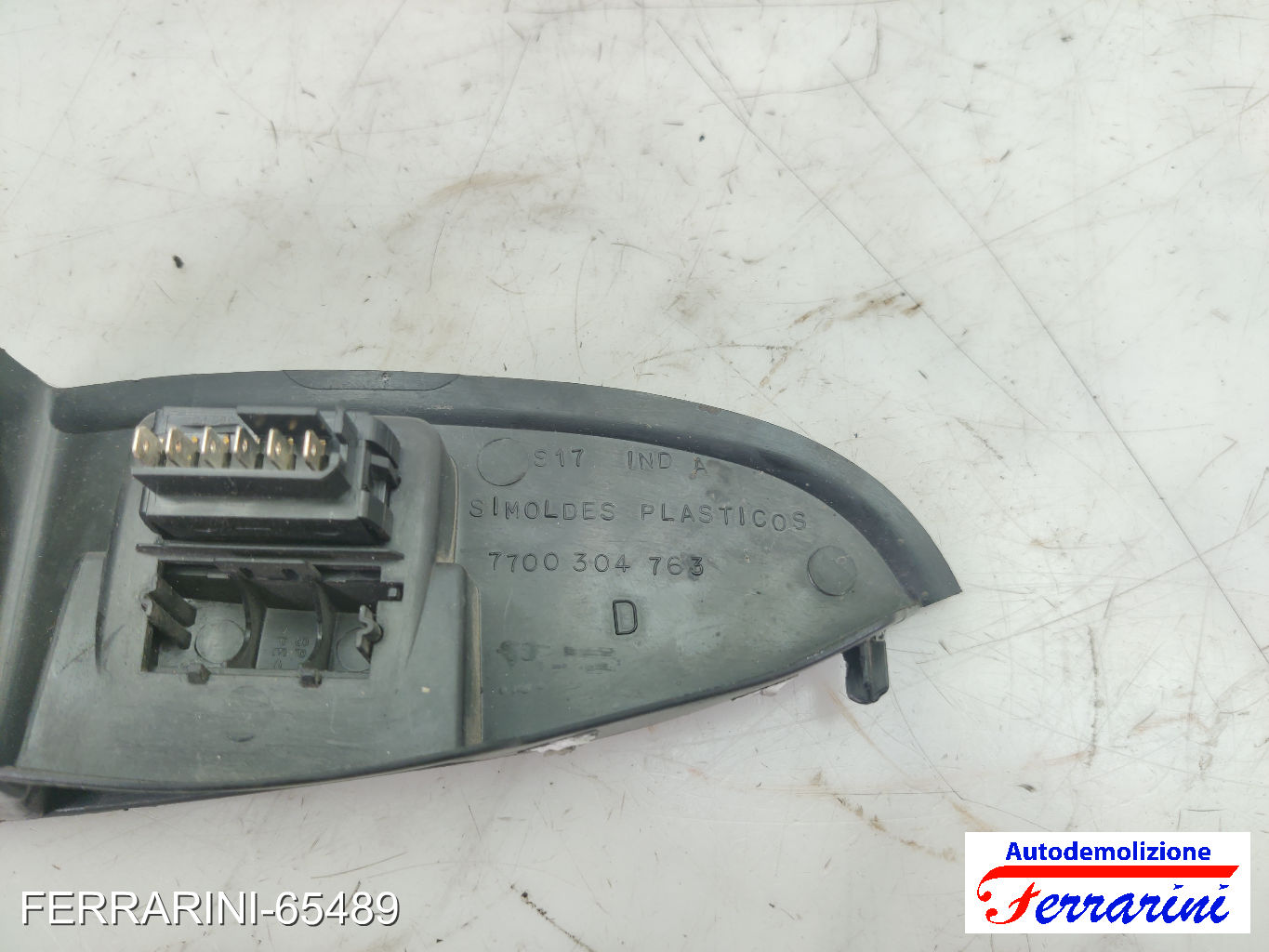 Pulsantiera Tastiera Alzavetro RENAULT KANGOO KC0/1 1997-2001 destra, dx