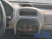 Rover 200 Cabriolet XW 216 1.6I 16V 111CV 1996-1999