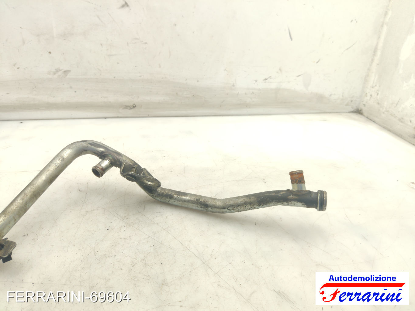 Z17DTH Tubo Acqua Motore Ferro OPEL MERIVA A X03 1.7 CDTI 2003-2010 97371496