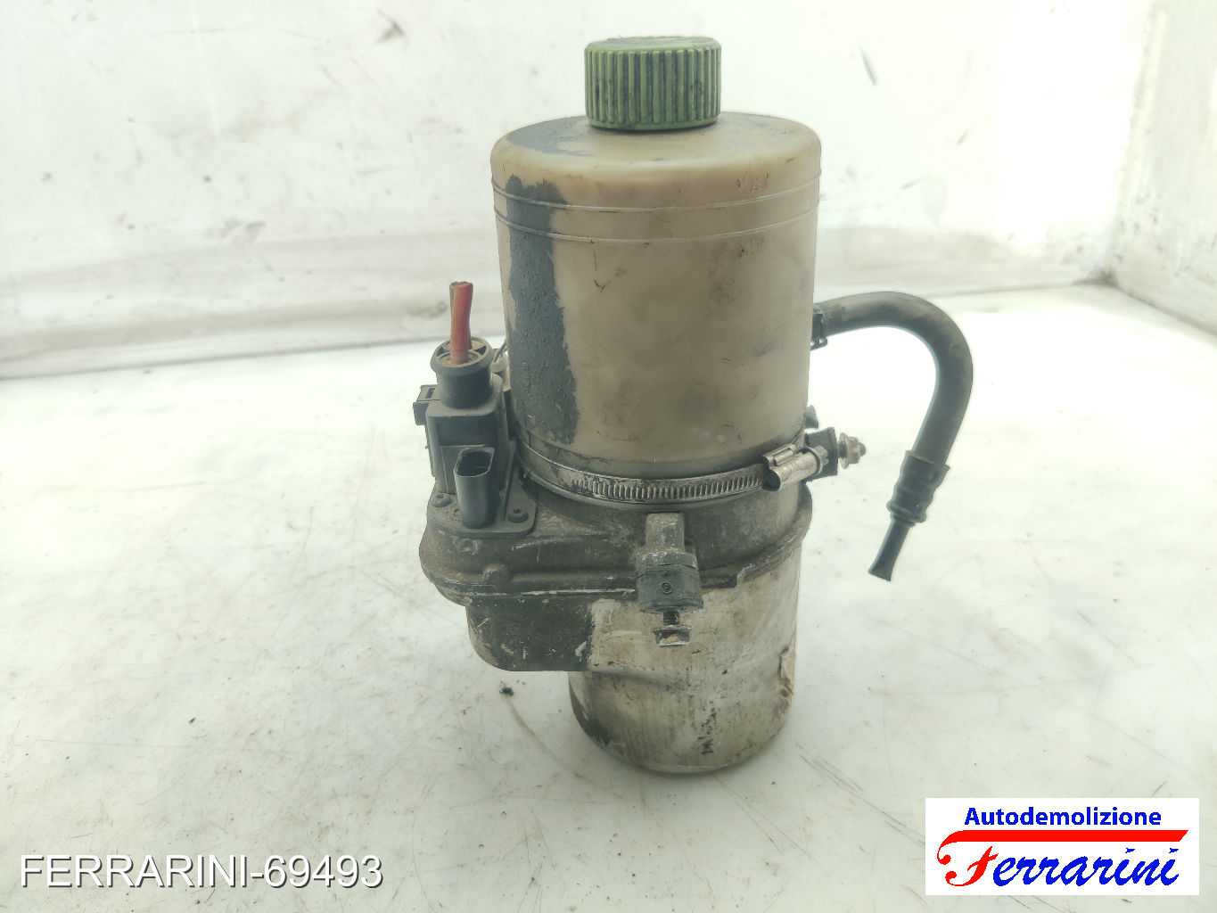 Pompa Servosterzo VW POLO 9A, 9N 1.9 TDI 2001-2009 6Q0423155AH, 6Q0423156M