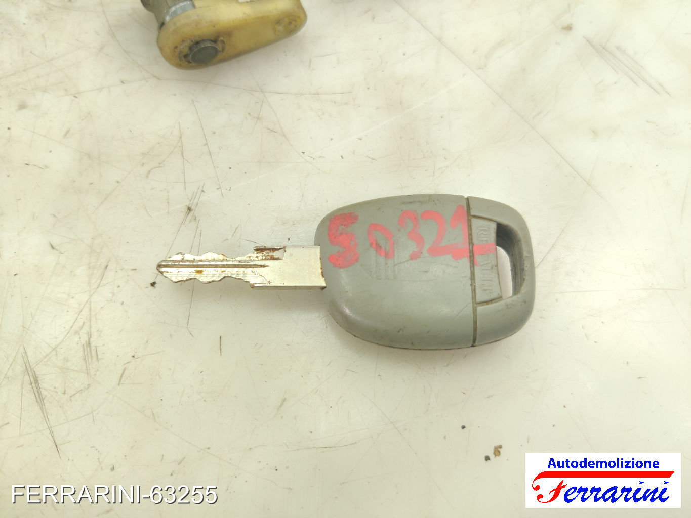n2 Frutto Serratura Sportello RENAULT TWINGO 1 C06 1996-2007 Sinistra 7701470944