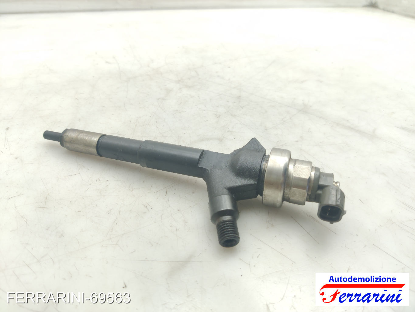 Iniettore OPEL ASTRA J SPORTS TOURER P10 1.7 CDTI 2010-2015 8973762703