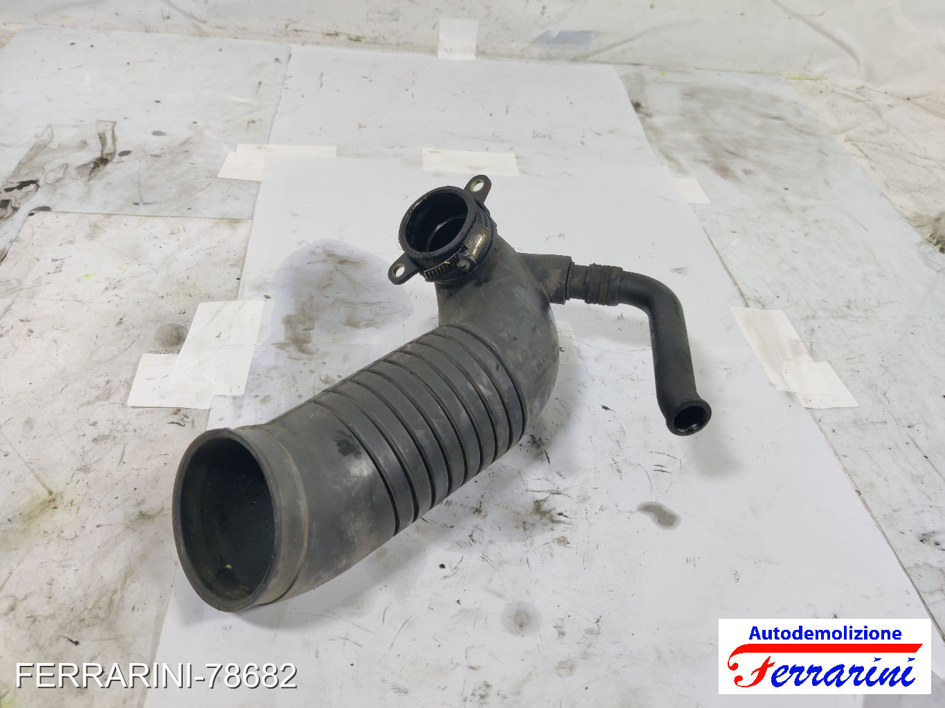 AVB Manicotto Aspirazione VW PASSAT VARIANT 3B6 1.9 TDI 2000-2005 8D0129615K