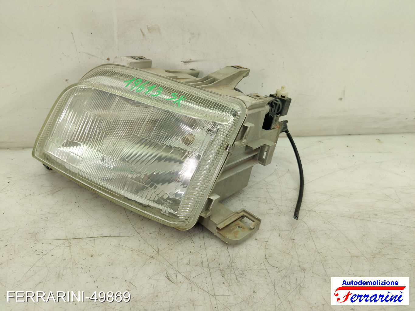 Faro Anteriore RENAULT CLIO 1 5/357, B/C57 1991-1998 sinistro, sx 7701034146