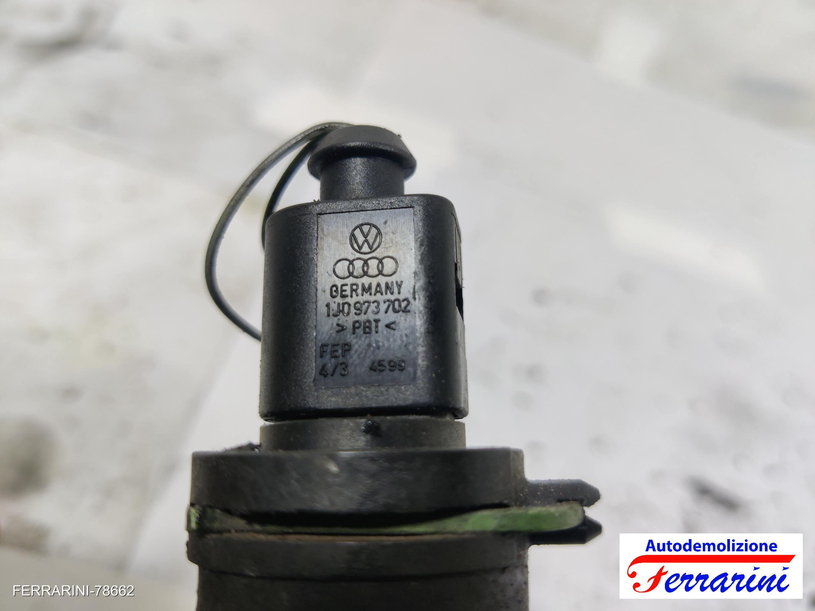 tubo acqua motore AVB VW PASSAT VARIANT 3B6 1.9 TDI 2000-2005 3B0121324 8