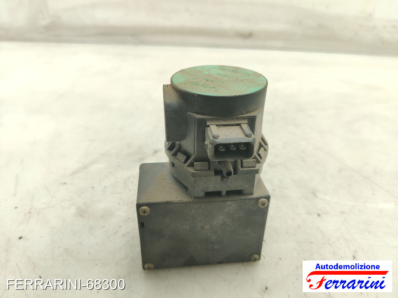 Compressore Chiusura Centralizzata VW GOLF 2 19E, 1G1 1983-1991 443862257A 7