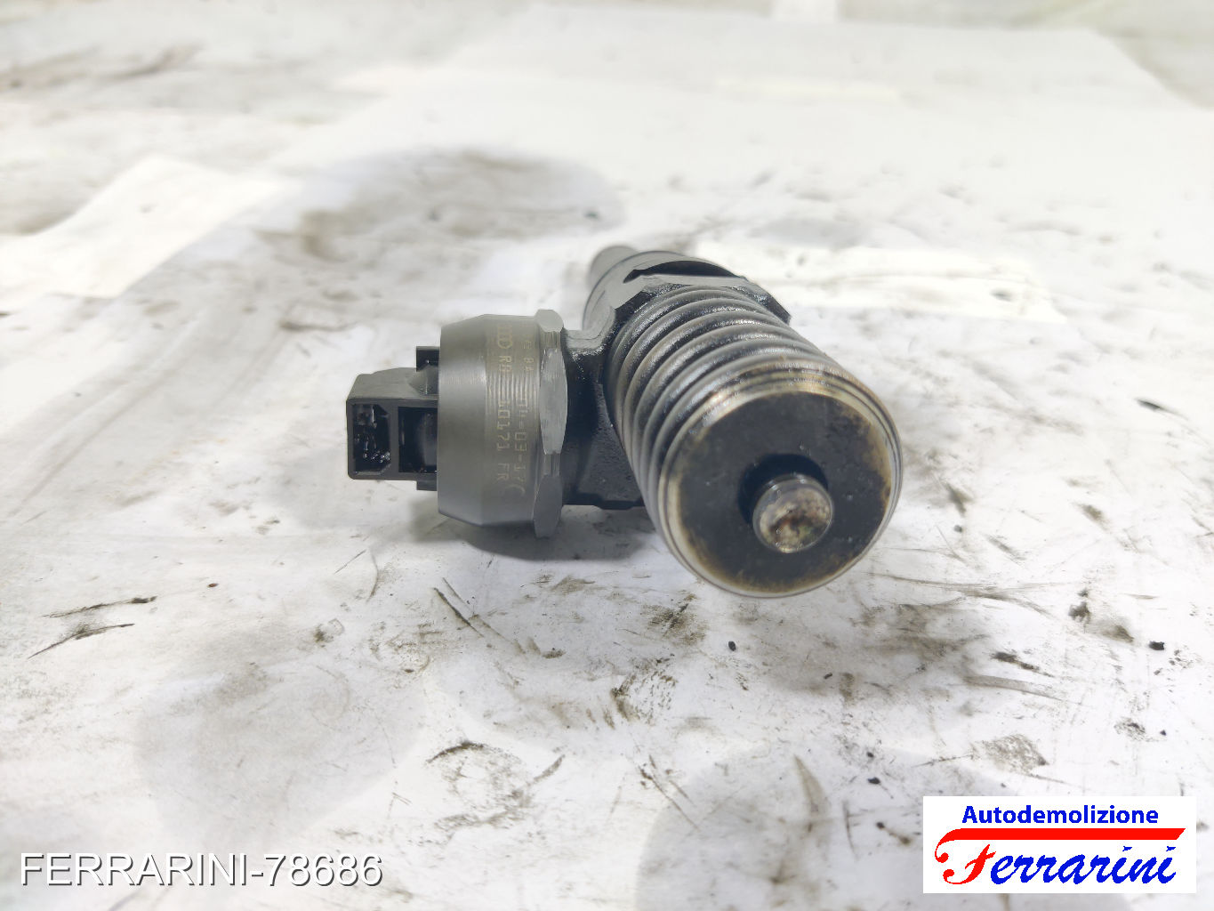 Iniettore VW PASSAT VARIANT 3B6 1.9 TDI 2000-2005 038130073BA, PDB013