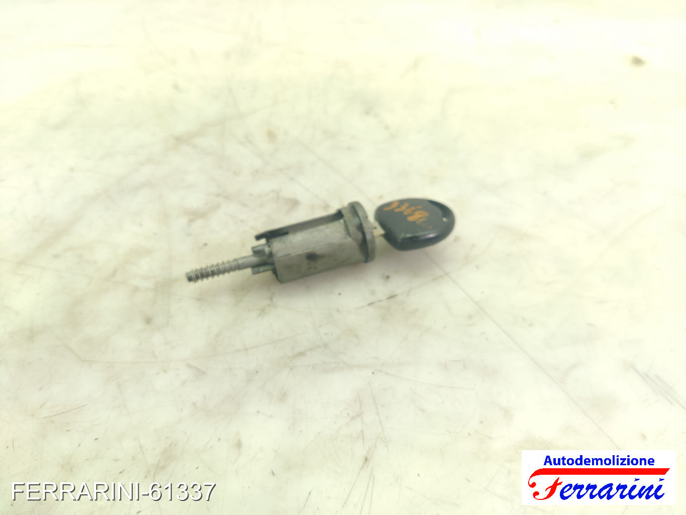 Frutto Serratura Sportello OPEL CORSA B S93 1993-2000 Sinistra 9115863, 913652