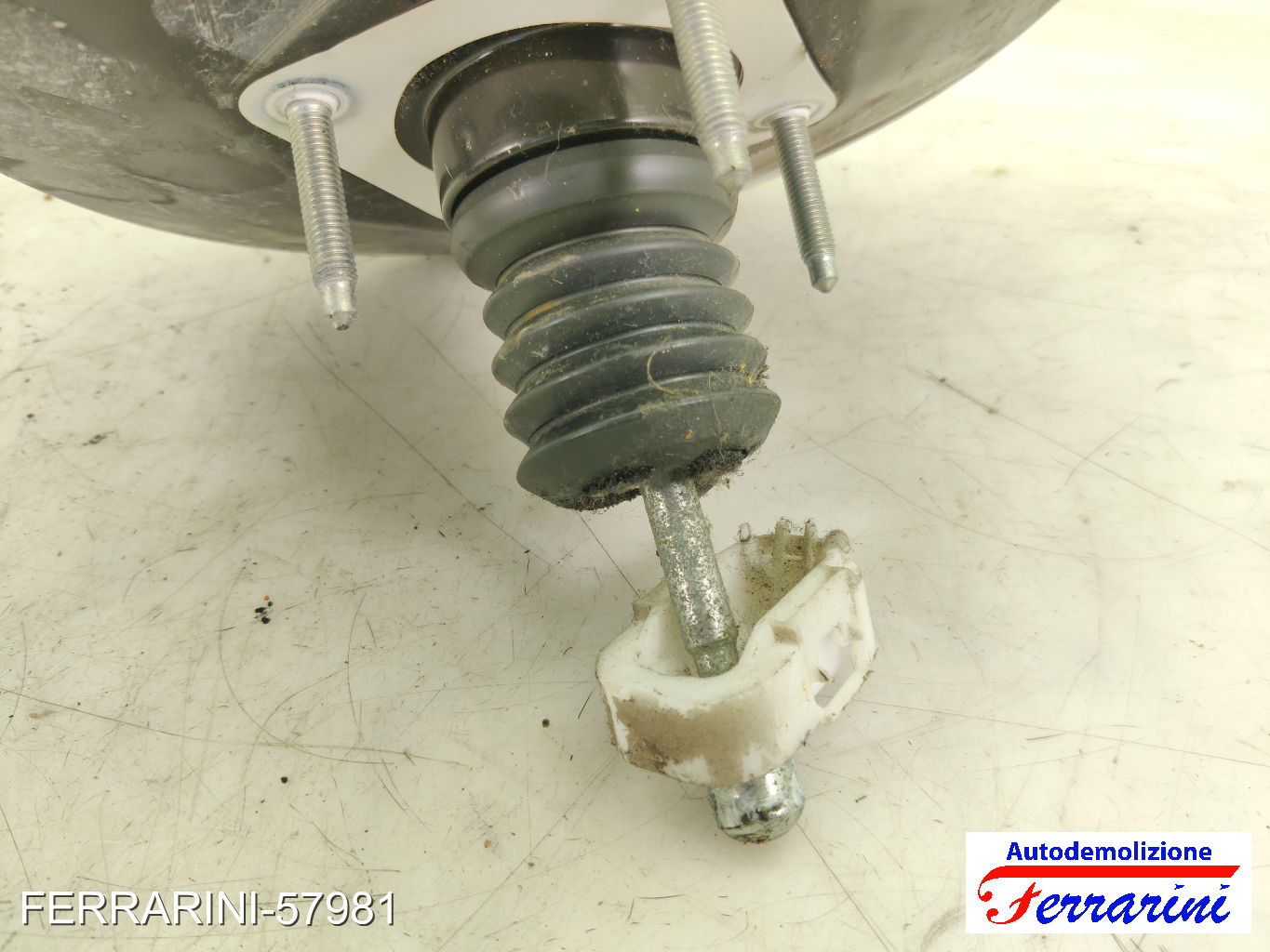 Servofreno ALFA ROMEO MITO 955 1.6 JTDM 2008-2015 77365870, 51837274, 51878454 6