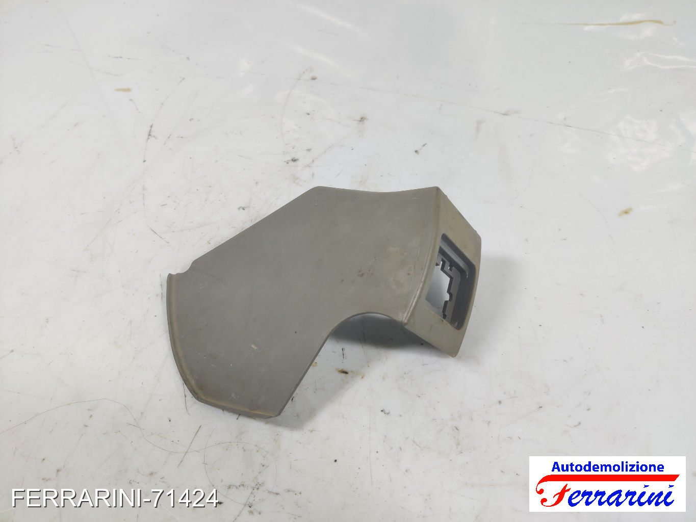 laterale plancia con foro regolatore altezza fari FIAT PANDA 141 1992-1996 7