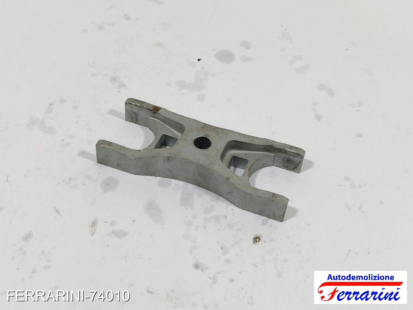 Staffa fermo iniettori Supporto CRBC VW GOLF 7 5G1, BE1, BE2, BQ1 2.0 TDI 7
