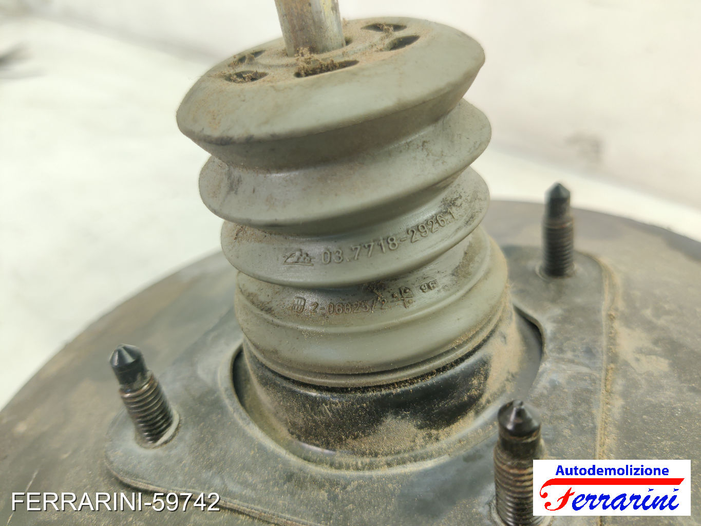 Servofreno VW TRANSPORTER 4 70A, 70H, 7DA, 7DH 2.4 D 1990-1998 701612101K