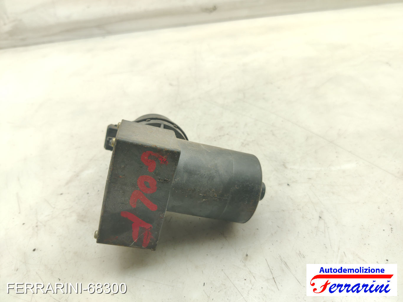 Compressore Chiusura Centralizzata VW GOLF 2 19E, 1G1 1983-1991 443862257A