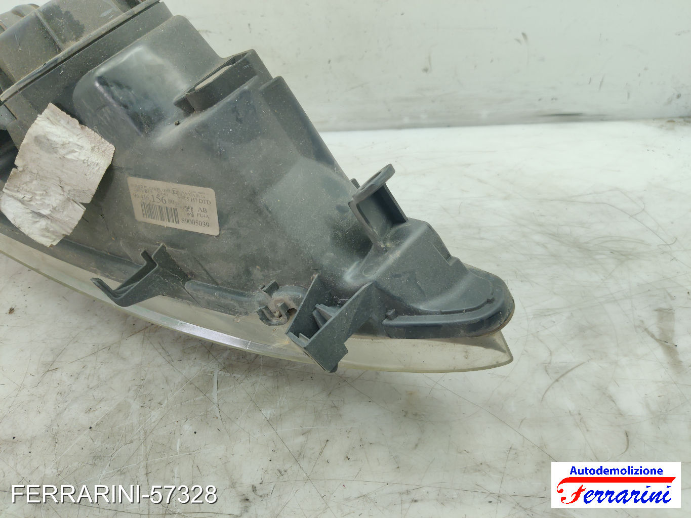 Faro Anteriore PEUGEOT 307 SW 3H 2002-2009 destro, dx 6205Z3, 6205ZR, 9641615680