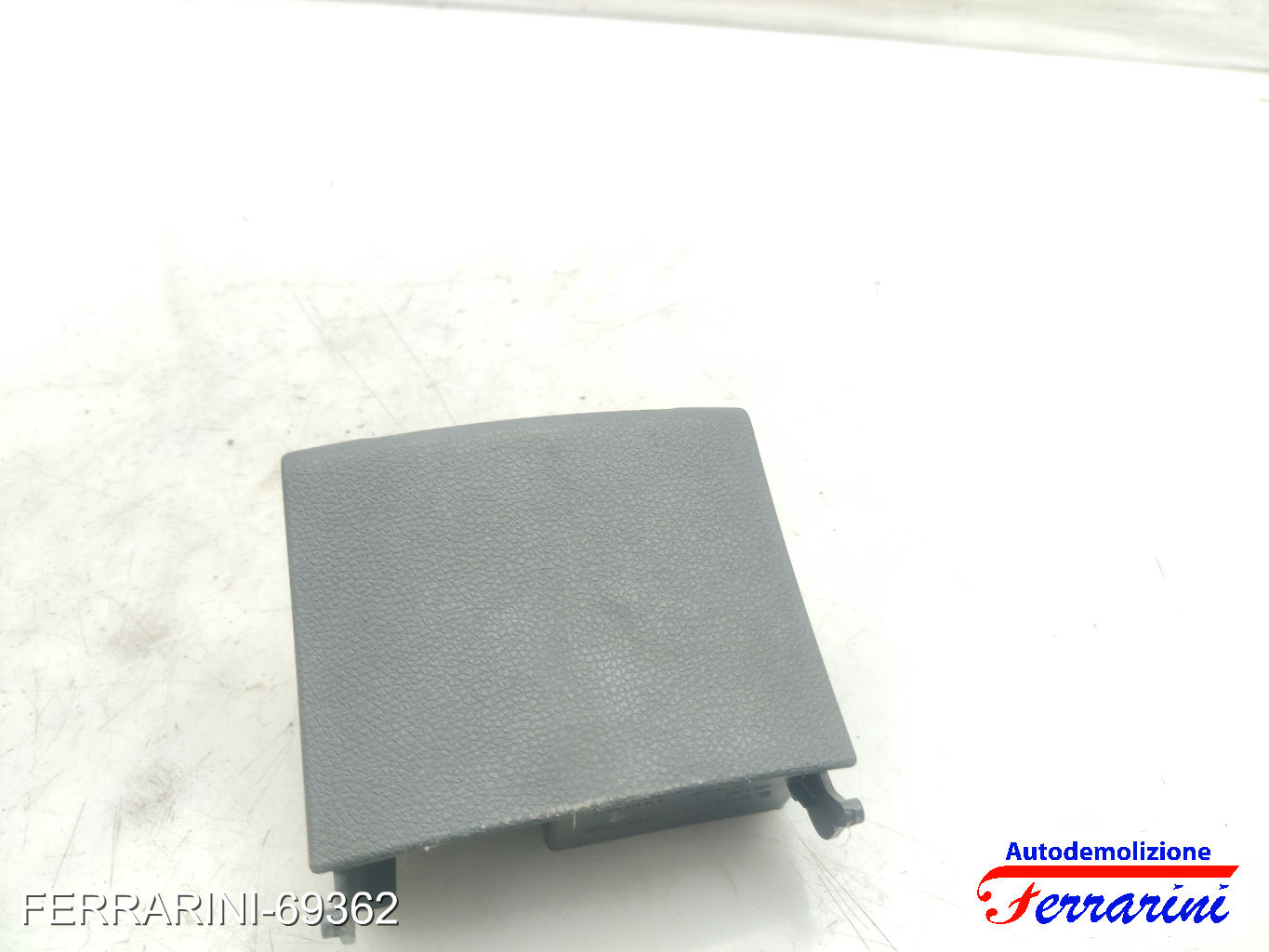 Posacenere MERCEDES CLASSE B W242, W246 2011-2014 A2466800250, 1229438C, 47937
