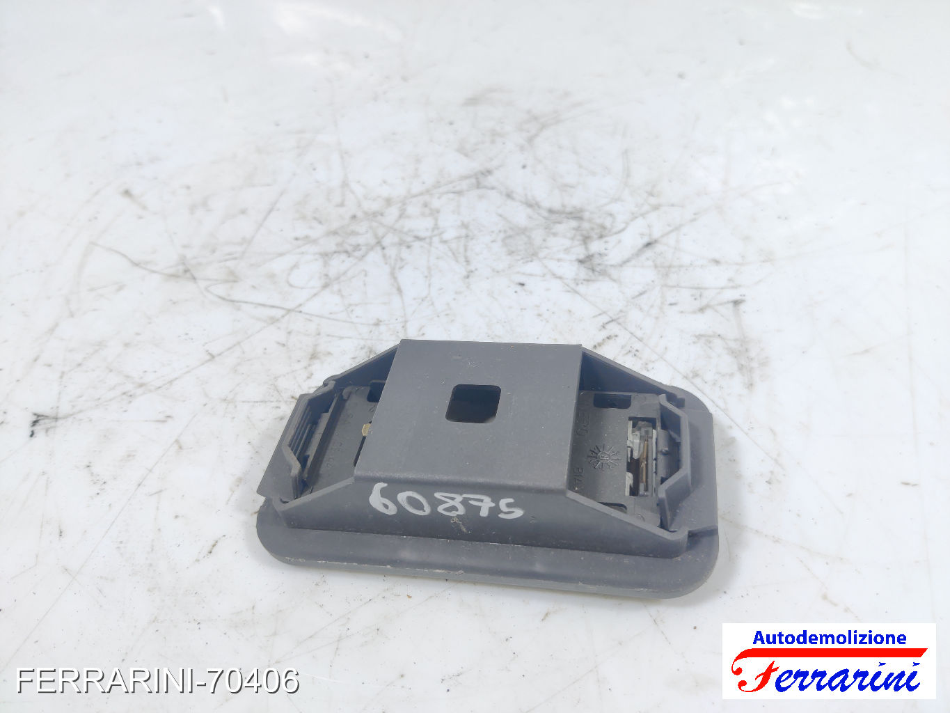 Plafoniera LANCIA Y 840 1996-2003 anteriore, frontale centrale, ant 08821010TA