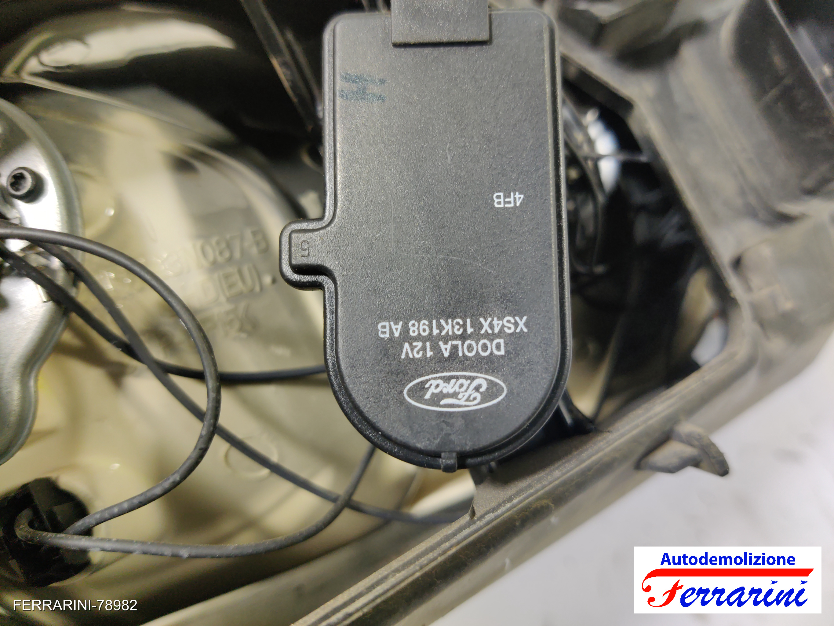 Faro Anteriore FORD FOCUS SW DNW 2002-2004 sinistro, sx 2