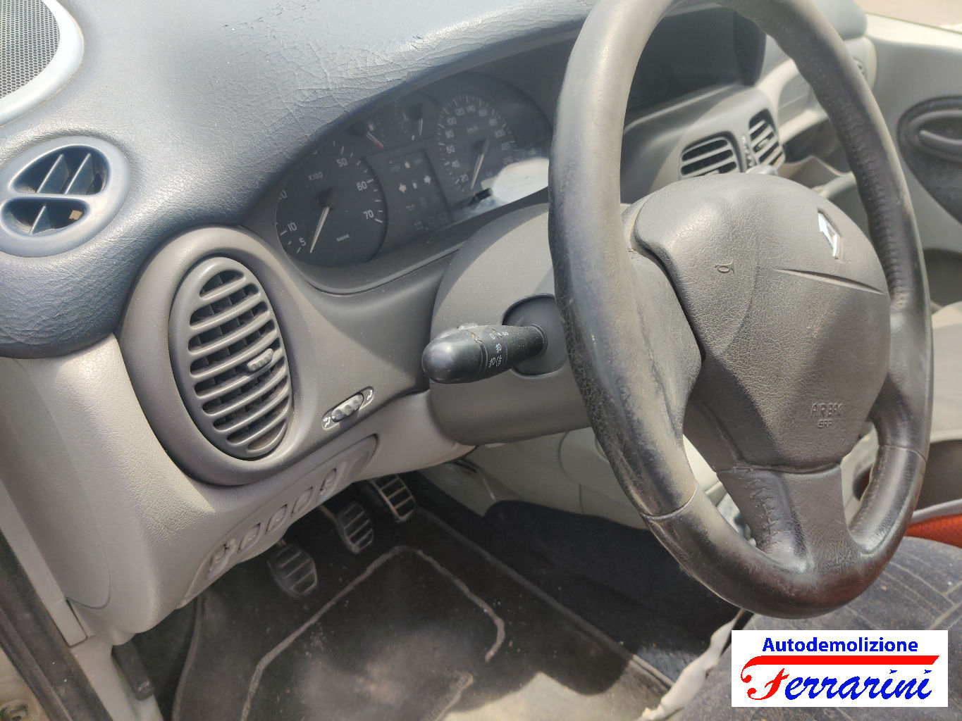 Renault Megane Scenic JA0/1 1.9 DTI 98CV 1997-1999